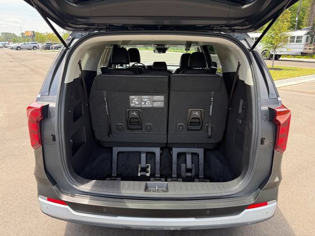 Used 2025 Kia Carnival FWD image 5