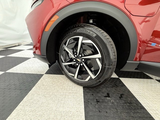 New 2026 Chevrolet Equinox EV LT image 11