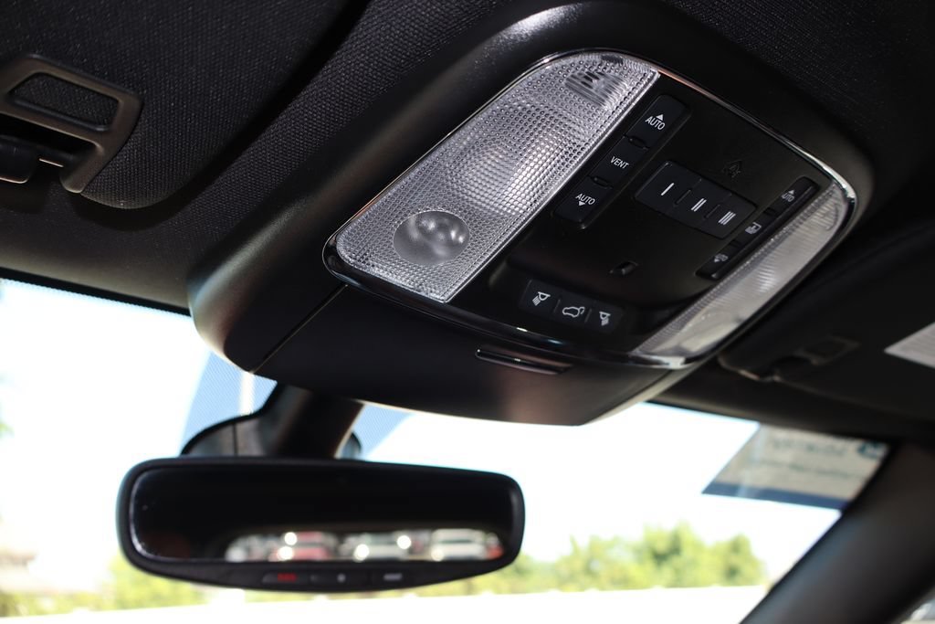 Used 2021 Jeep Grand Cherokee Overland AWD/4WD image 31