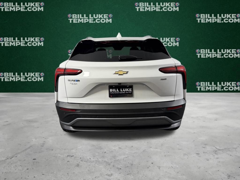Used 2025 Chevrolet Blazer EV LT image 8