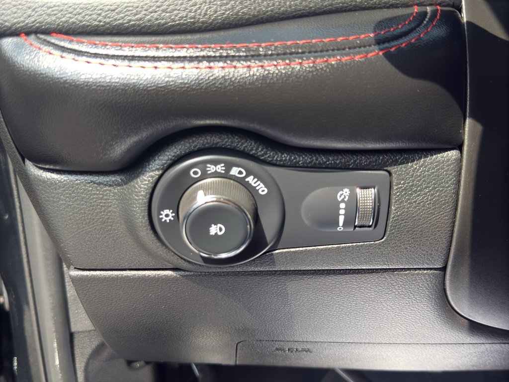 Used 2023 Dodge Durango GT image 20