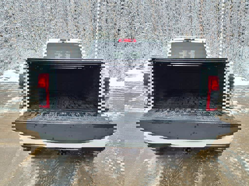 Used 2019 RAM 2500 Big Horn w/ Night Edition image 11