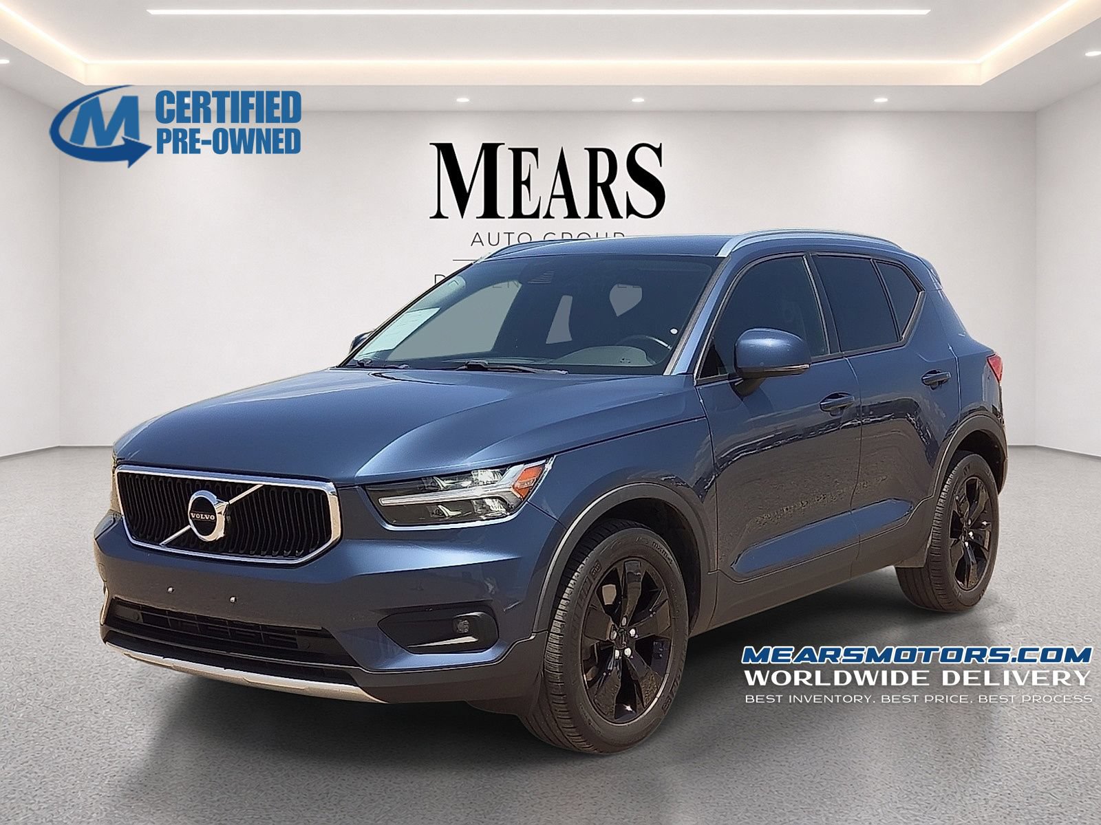 Used 2021 Volvo XC40 T4 Momentum