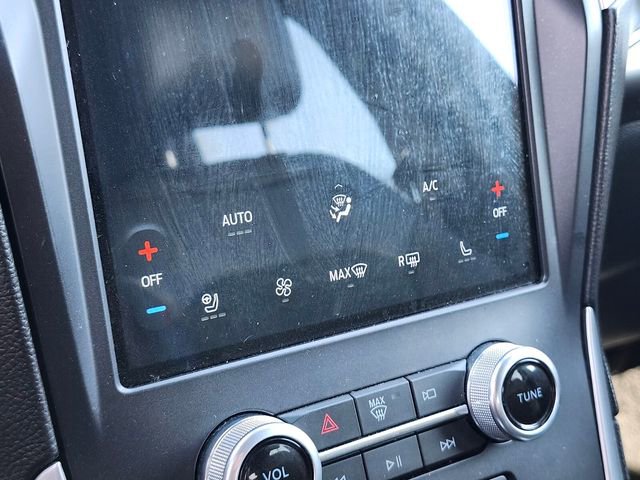 Used 2022 Ford Edge ST-Line image 23