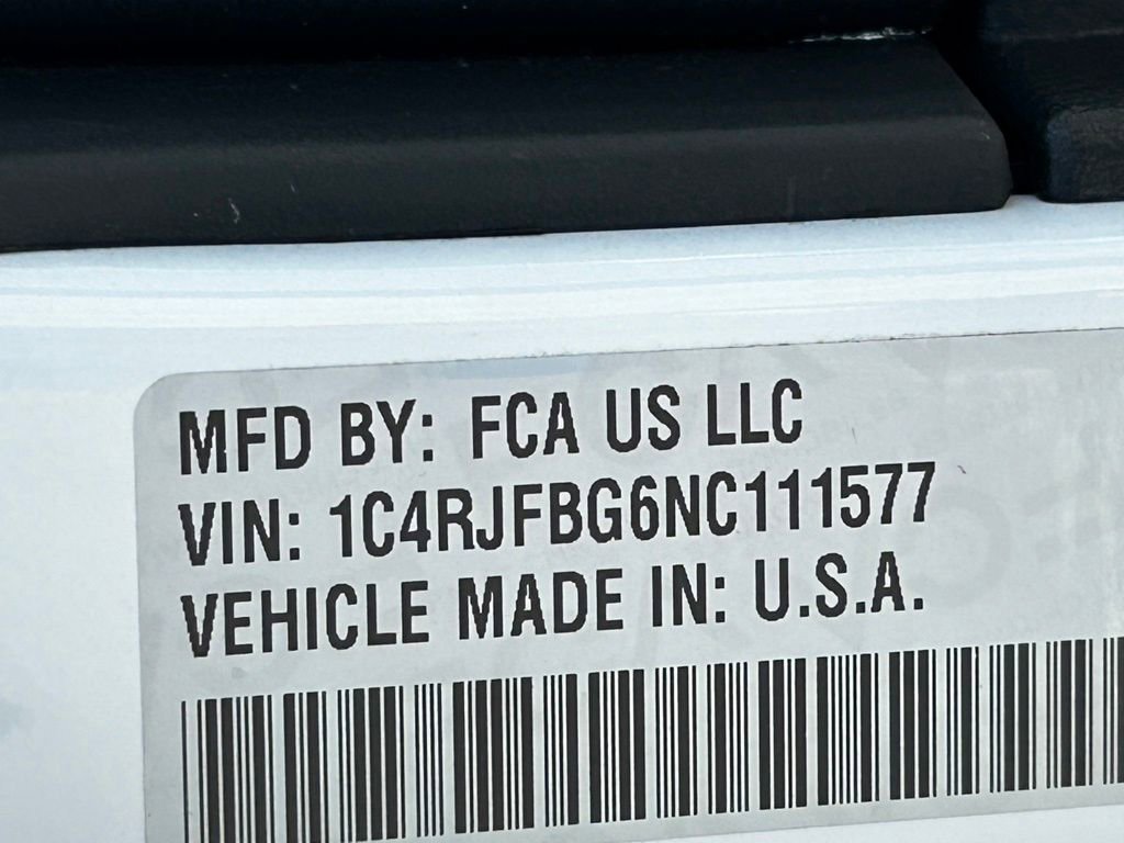 Used 2022 Jeep Grand Cherokee Limited AWD/4WD image 50
