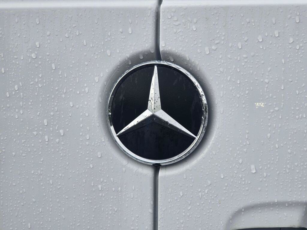 New 2025 Mercedes-Benz eSprinter 170 Cargo image 15