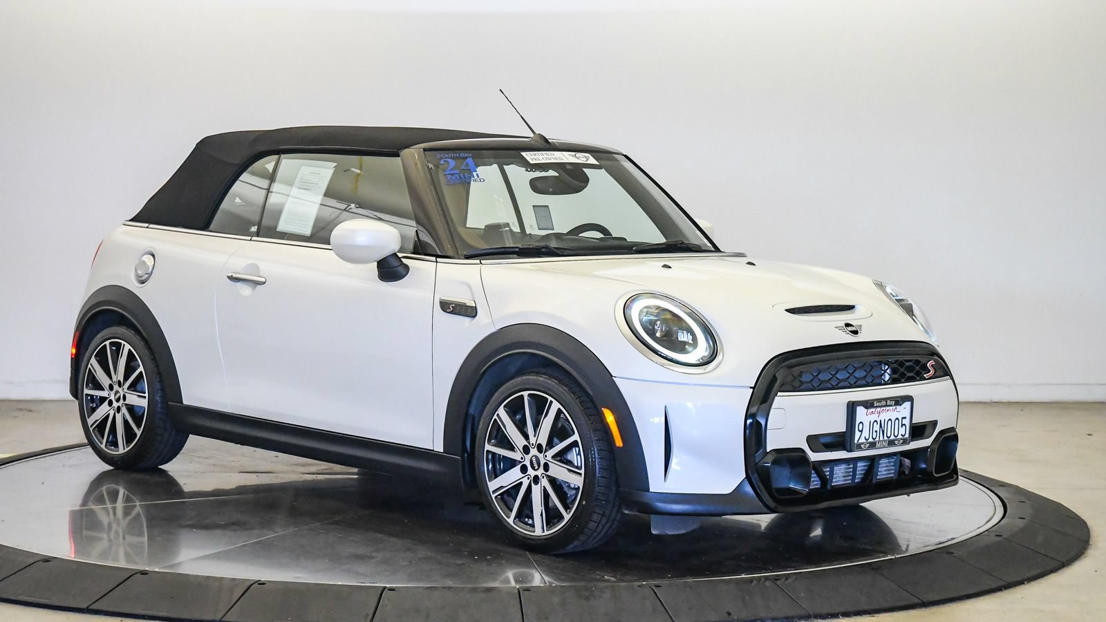 Certified 2024 MINI Cooper S w/ Signature Upholstery Package FWD image 6