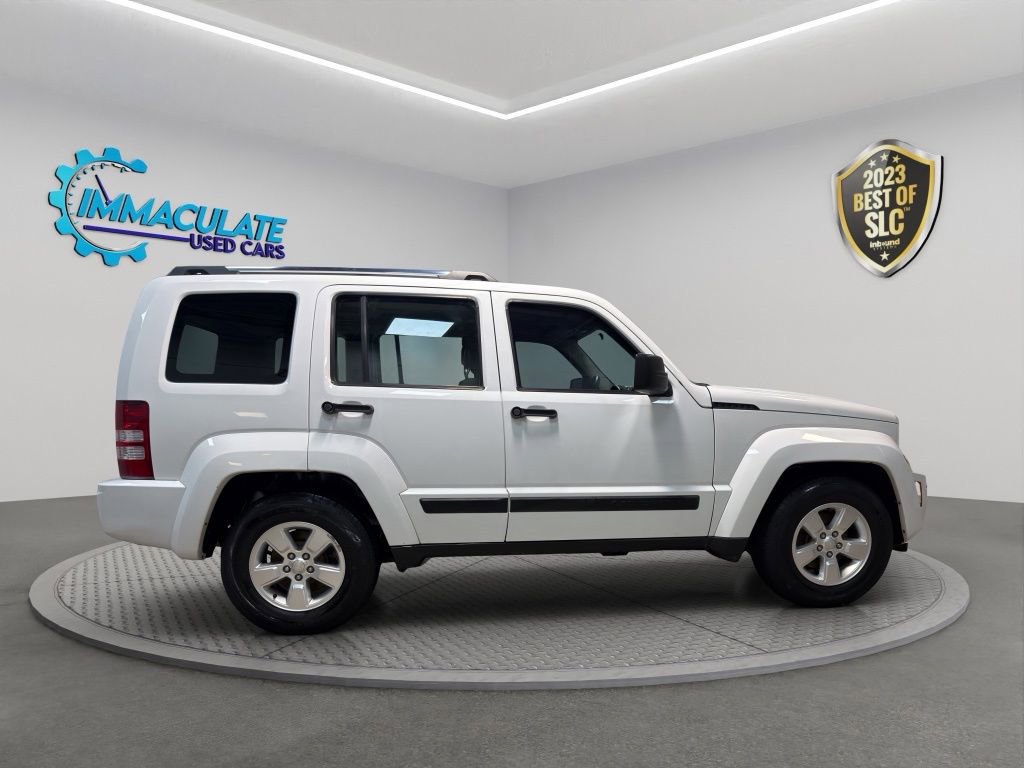 Used 2012 Jeep Liberty Sport RWD image 6