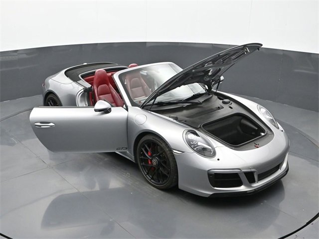 Used 2018 Porsche 911 Carrera 4 GTS image 27