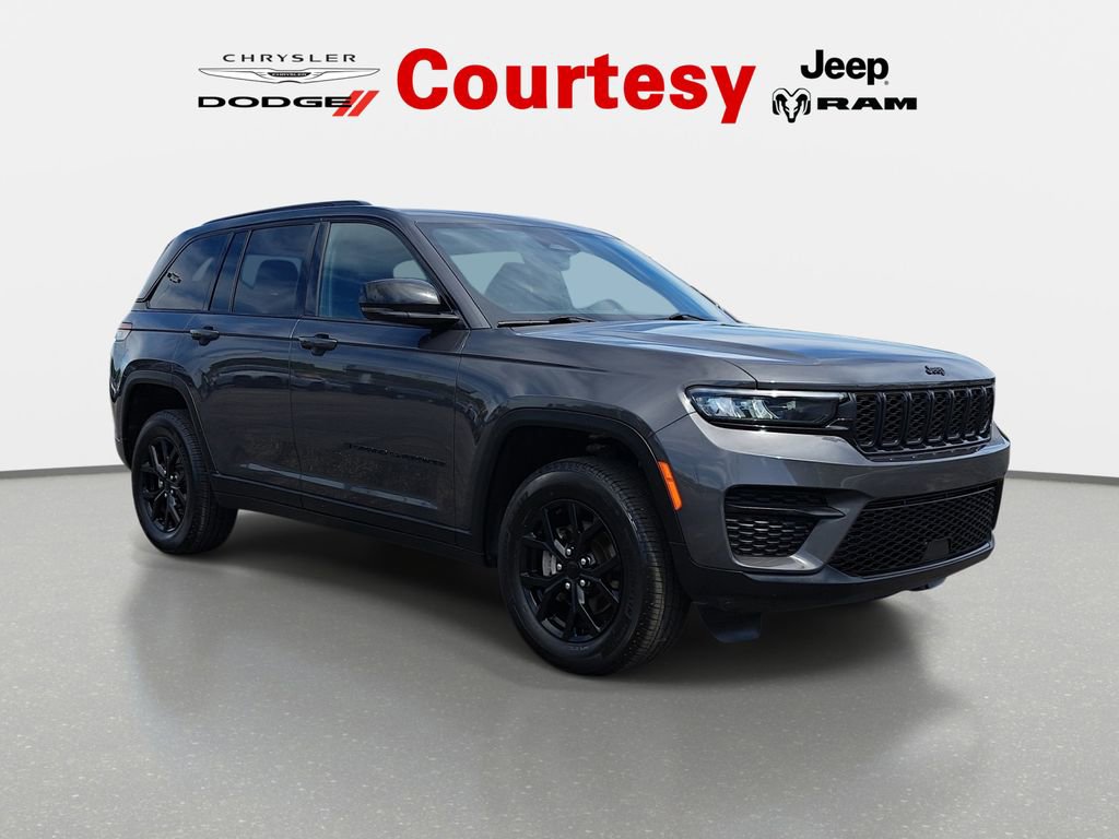Used 2024 Jeep Grand Cherokee Altitude AWD/4WD image 35