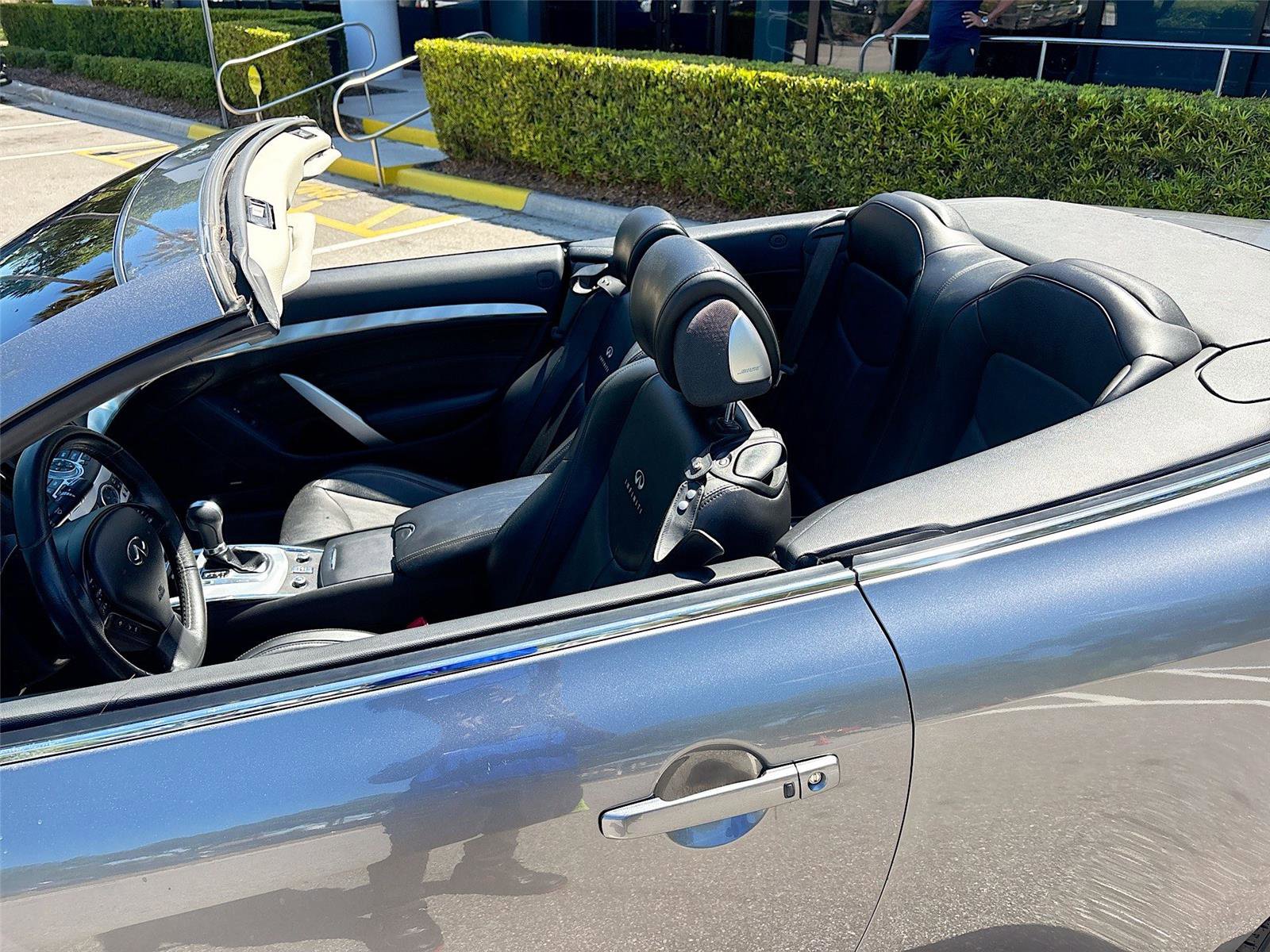 Used 2014 INFINITI Q60 Convertible w/ Premium Package RWD image 25
