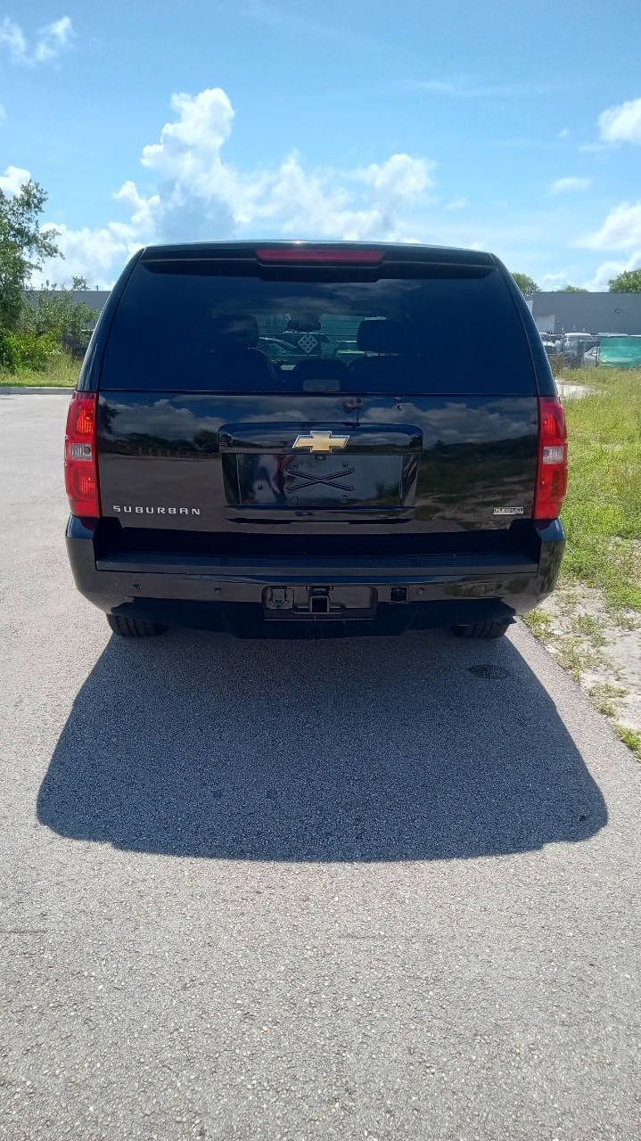 Used 2007 Chevrolet Suburban LTZ w/ LTZ Preferred Equipment Group image 7