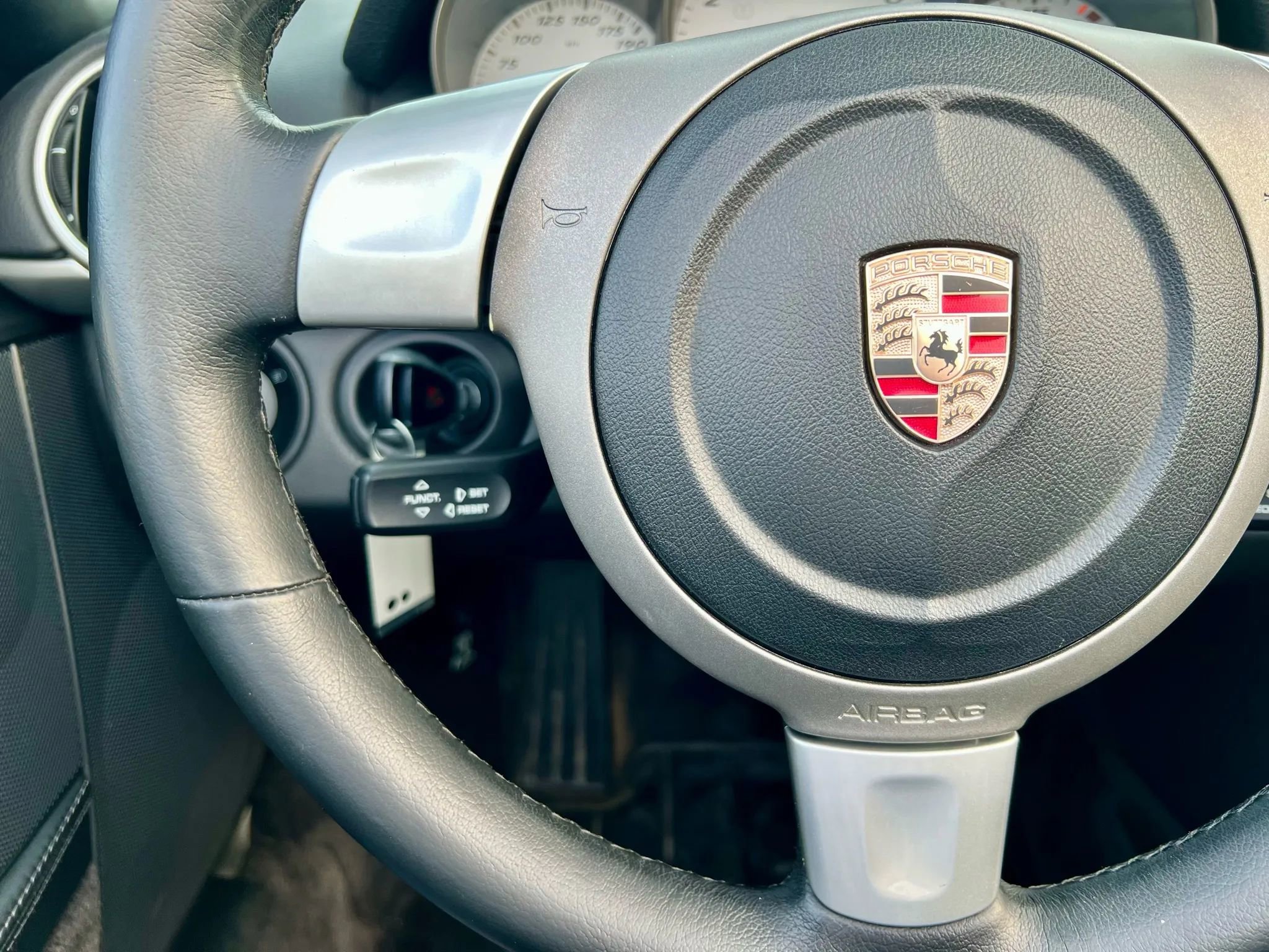 Used 2005 Porsche Boxster S image 29