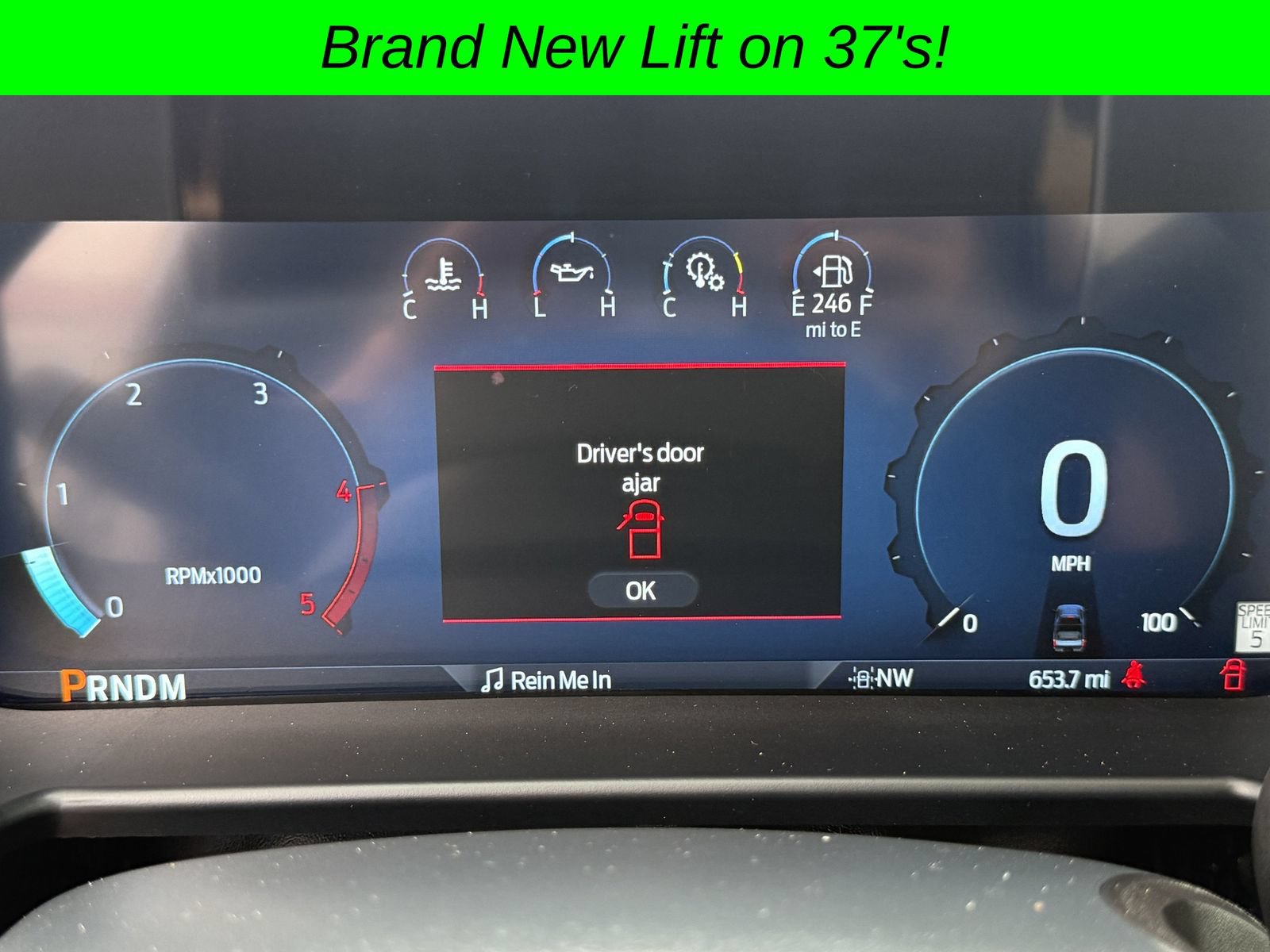 Used 2025 Ford F350 Lariat w/ Lariat Ultimate Package AWD/4WD image 37