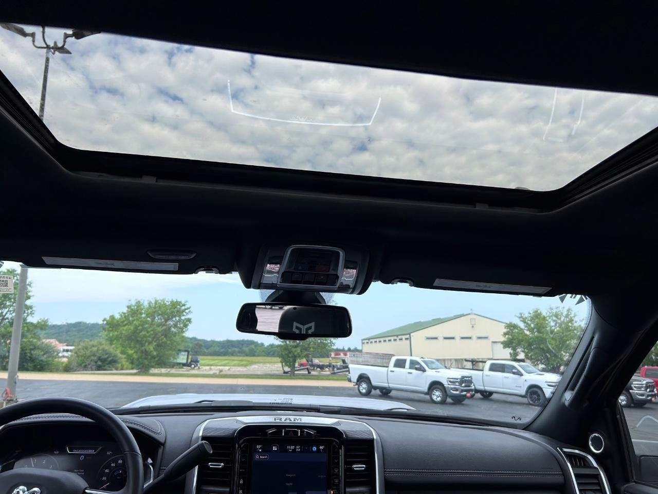 Used 2024 RAM 2500 Laramie w/ Sport Appearance Package image 10