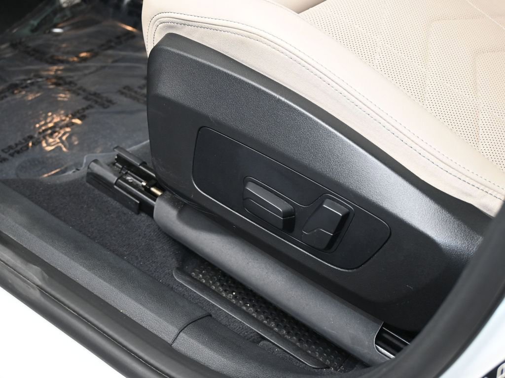 Used 2025 BMW X2 xDrive28i image 13