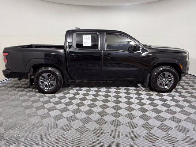 Used 2025 Nissan Frontier SV RWD image 15