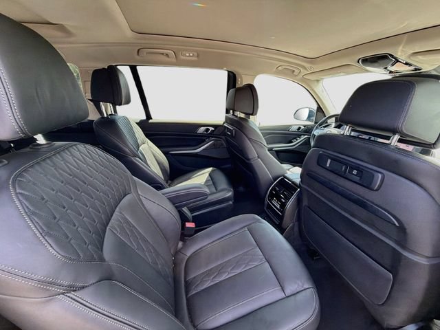 Used 2020 BMW X7 xDrive50i w/ Dynamic Handling Package AWD/4WD image 29