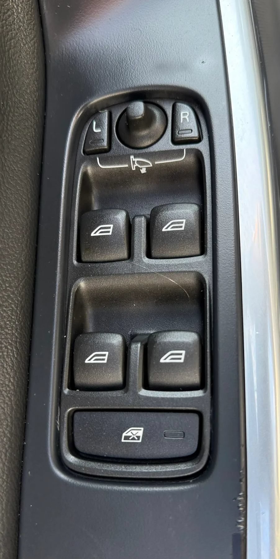 Used 2016 Volvo S60 T5 Premier AWD/4WD image 24