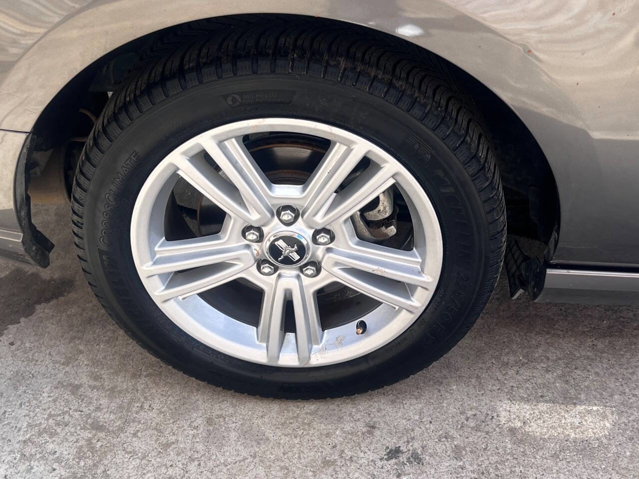 Used 2014 Ford Mustang Coupe RWD image 9