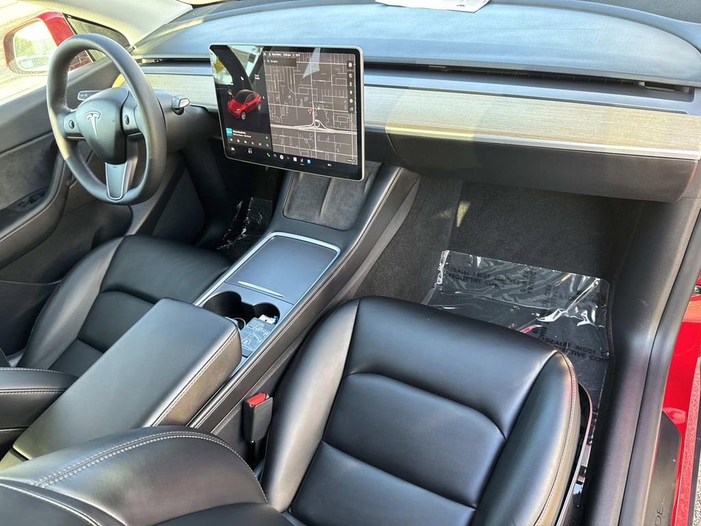 Used 2021 Tesla Model Y Long Range image 29