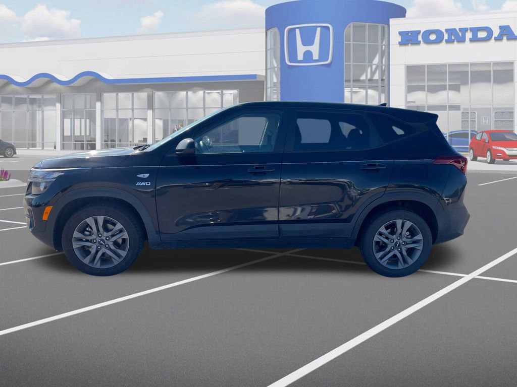 Used 2022 Kia Seltos LX image 5