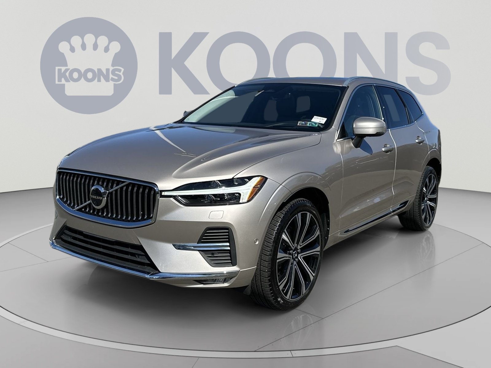 Used 2023 Volvo XC60 B5 Ultimate w/ Climate Package AWD/4WD image 5