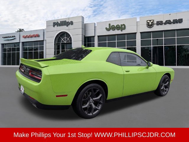 Certified 2019 Dodge Challenger SXT w/ Plus Package RWD image 3