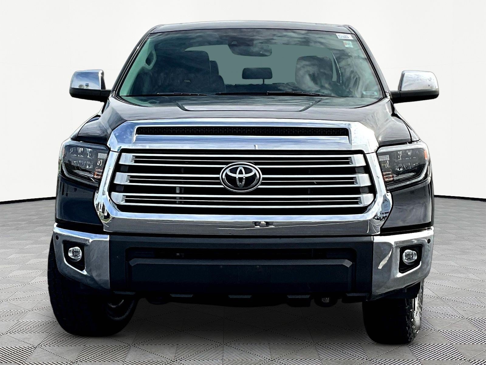 Used 2021 Toyota Tundra Limited w/ Limited Premium Package AWD/4WD image 2