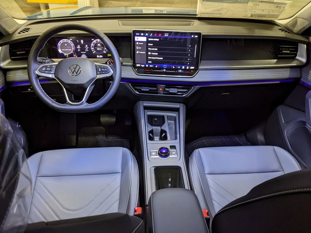 New 2026 Volkswagen Tiguan SE AWD/4WD image 12