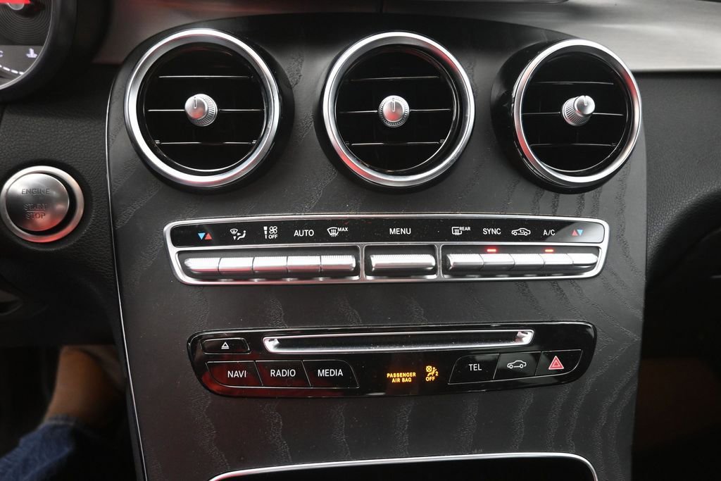 Used 2019 Mercedes-Benz GLC 300 image 27