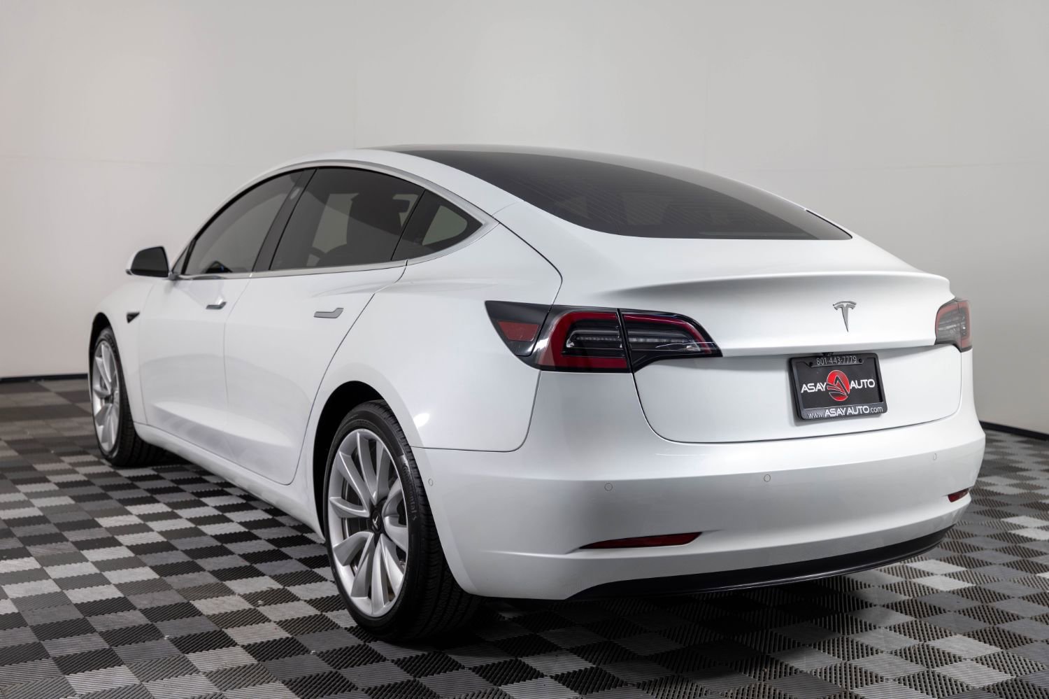 Used 2019 Tesla Model 3 Long Range RWD image 5