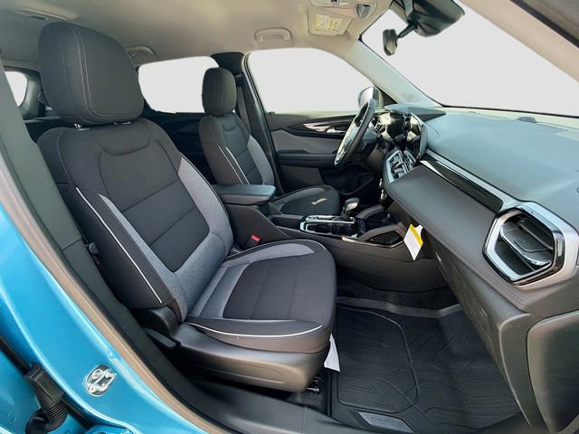 New 2026 Chevrolet TrailBlazer LT w/ Midnight Edition FWD image 32