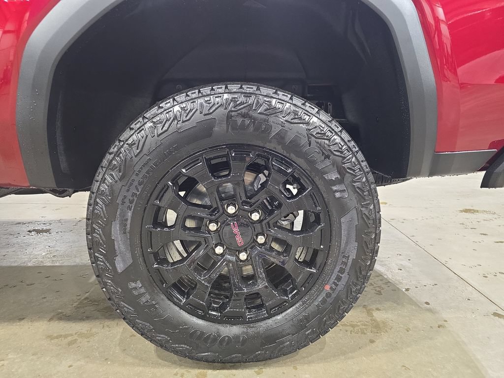 New 2026 GMC Canyon Elevation w/ Convenience Package RWD image 32