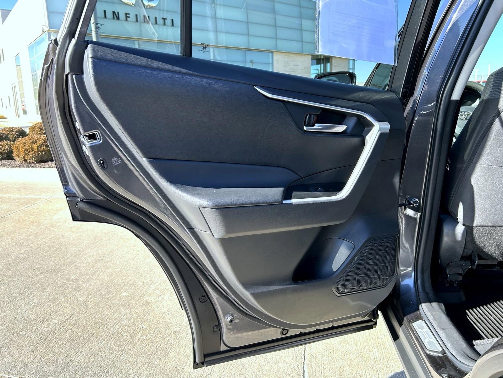 Used 2023 Toyota RAV4 XLE image 20