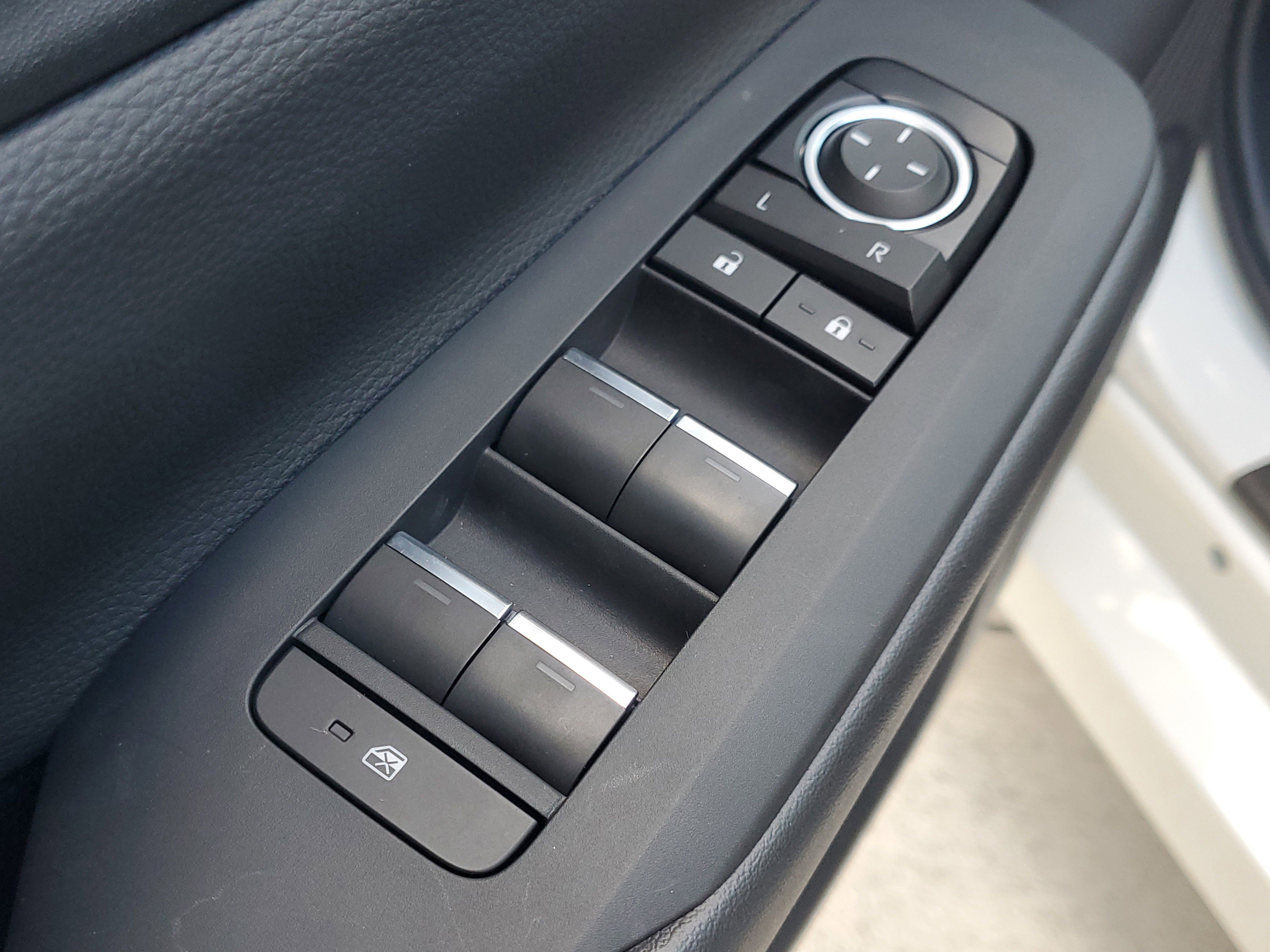 Certified 2025 Toyota Prius Limited image 19