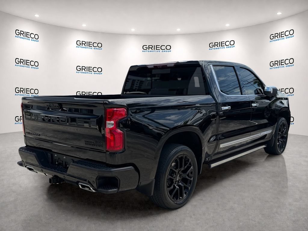 Used 2024 Chevrolet Silverado 1500 High Country w/ Technology Package AWD/4WD image 7