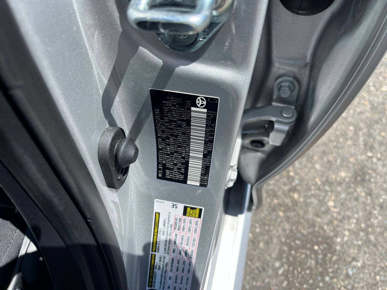 Used 2025 Toyota Corolla LE FWD image 29