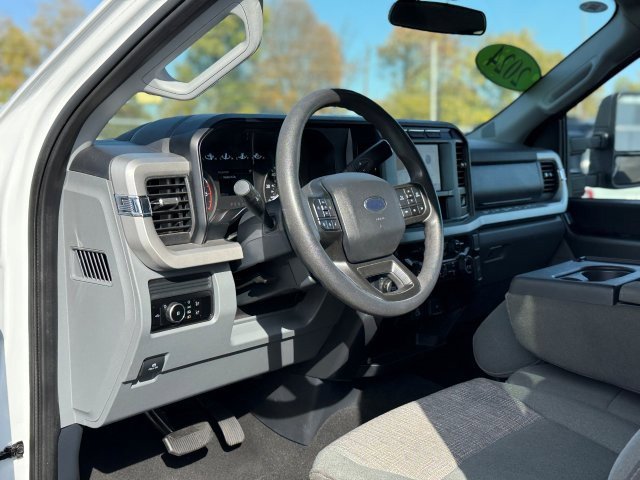 Used 2024 Ford F250 XLT image 13