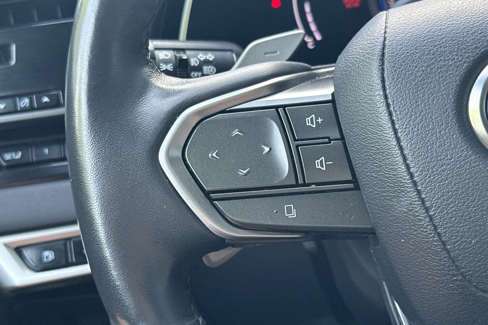 Certified 2023 Lexus RX 350 w/ Accessory Package (Z1) image 31