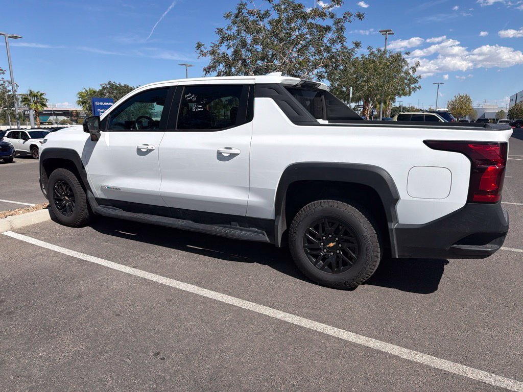Used 2024 Chevrolet Silverado EV W/T AWD/4WD image 7