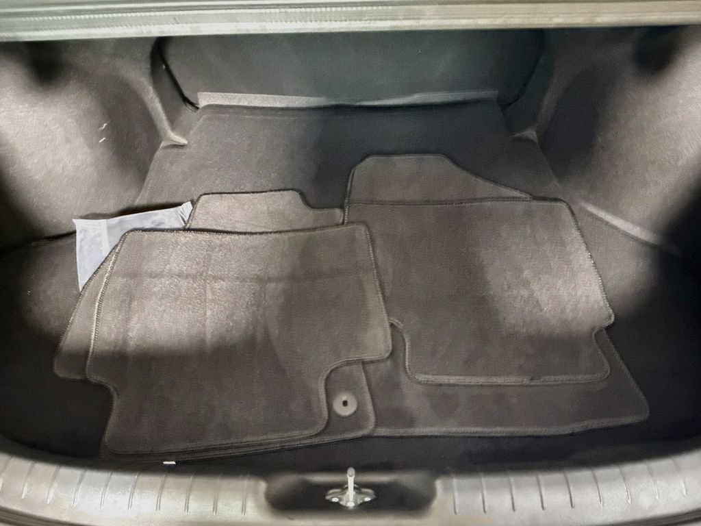 Certified 2025 Hyundai Elantra Sport FWD image 28