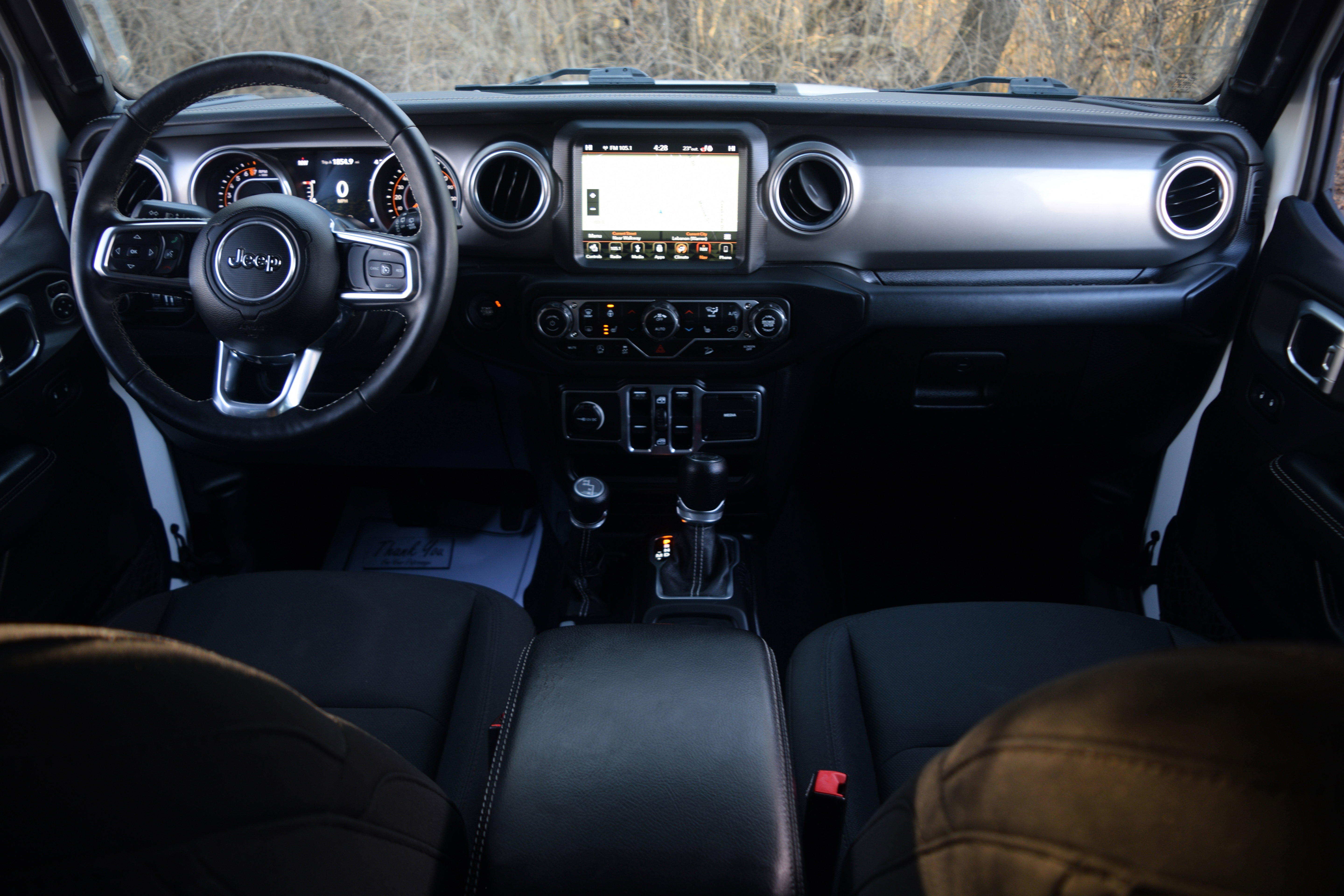 Used 2018 Jeep Wrangler Unlimited Sahara image 8