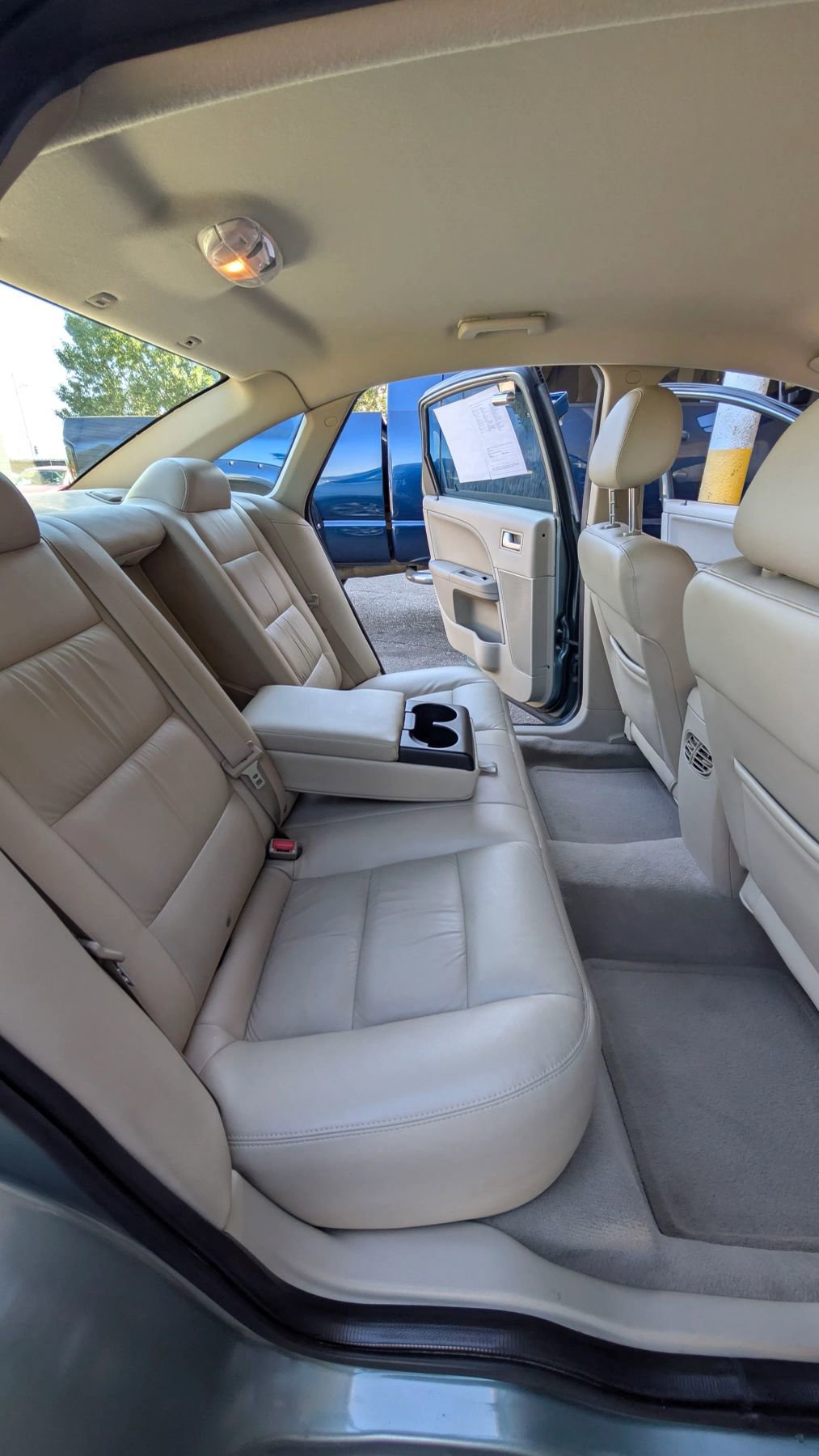 Used 2006 Ford Five Hundred SEL image 15