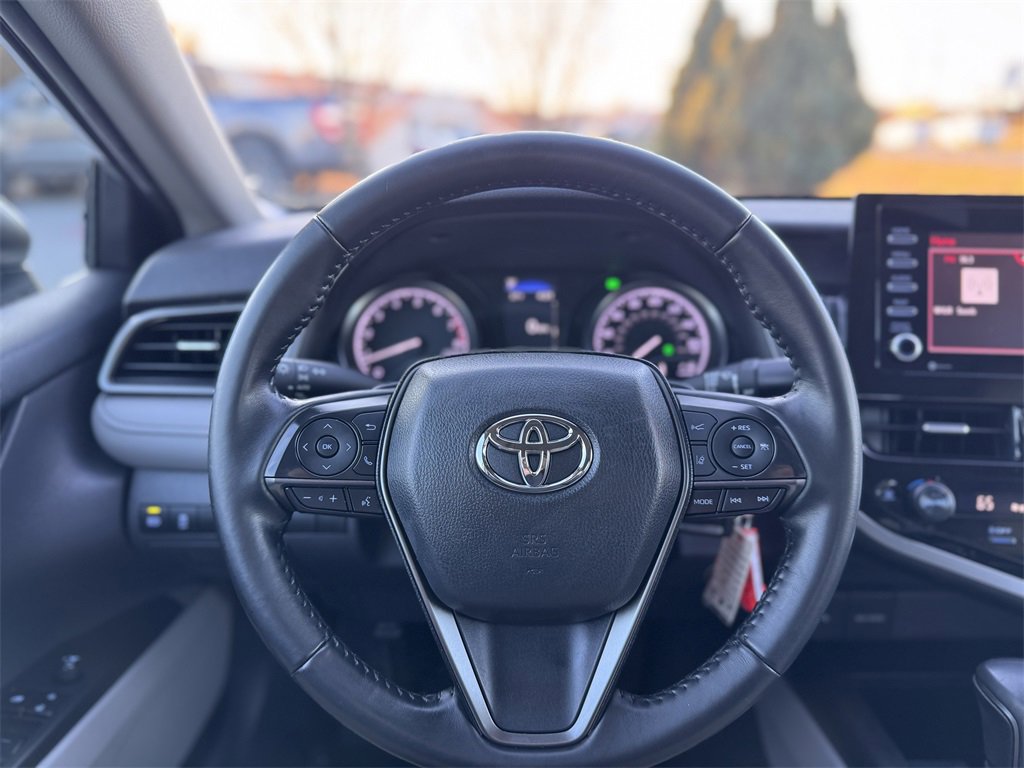 Used 2022 Toyota Camry SE image 22