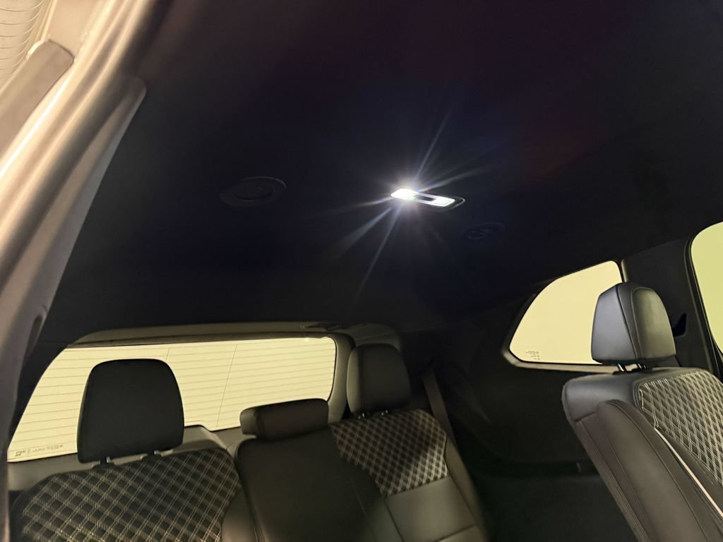 Used 2024 GMC Acadia Denali w/ LPO, Floor Liner Package FWD image 69