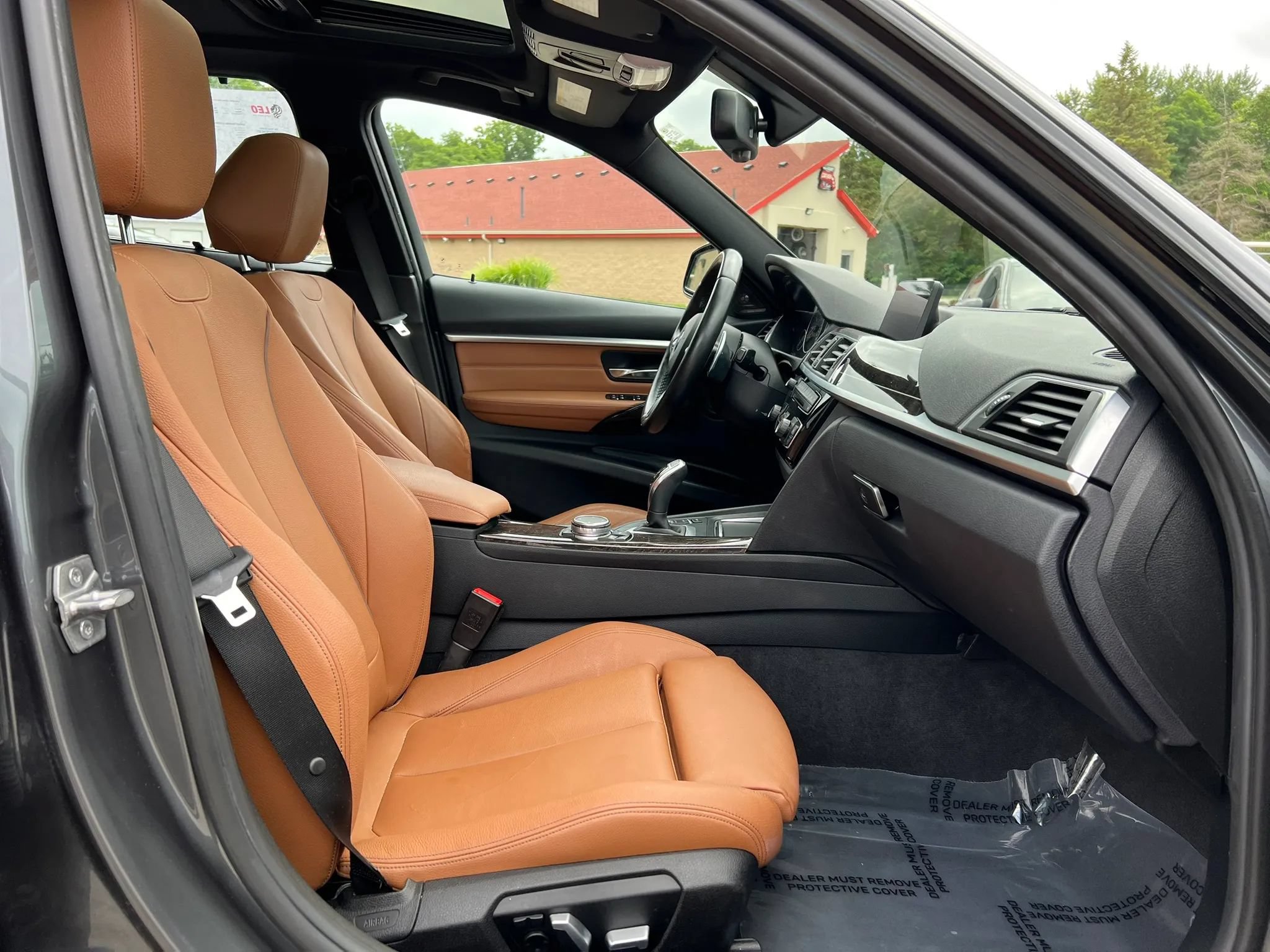 Used 2016 BMW 340i xDrive Sedan AWD/4WD image 25