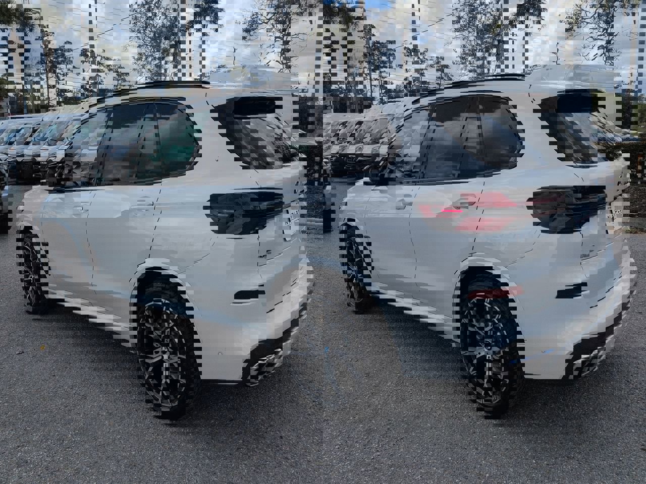 Used 2026 BMW X5 M60i image 7