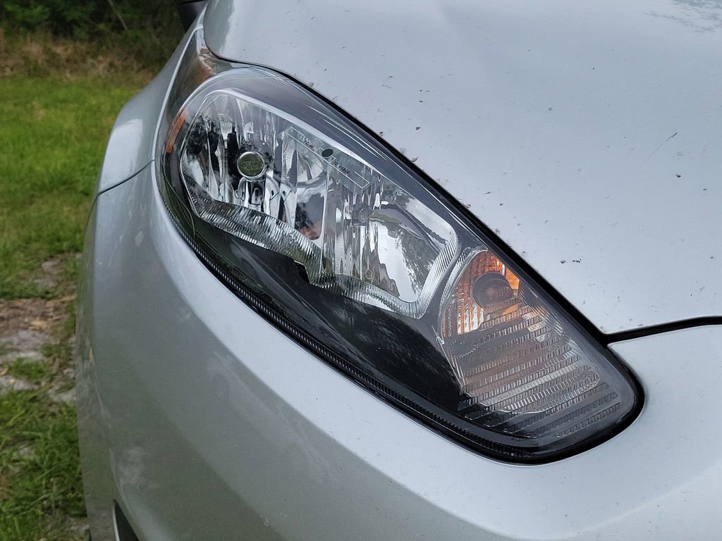 Used 2019 Ford Fiesta SE FWD image 7