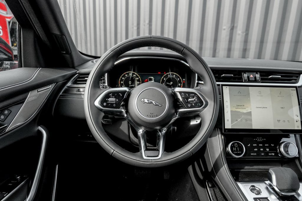New 2026 Jaguar F-PACE R-Dynamic S AWD/4WD image 17